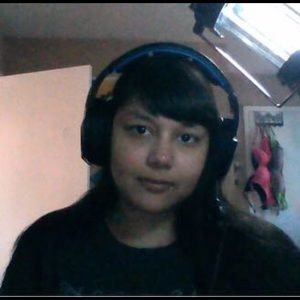 Meet your Posher, Adriana